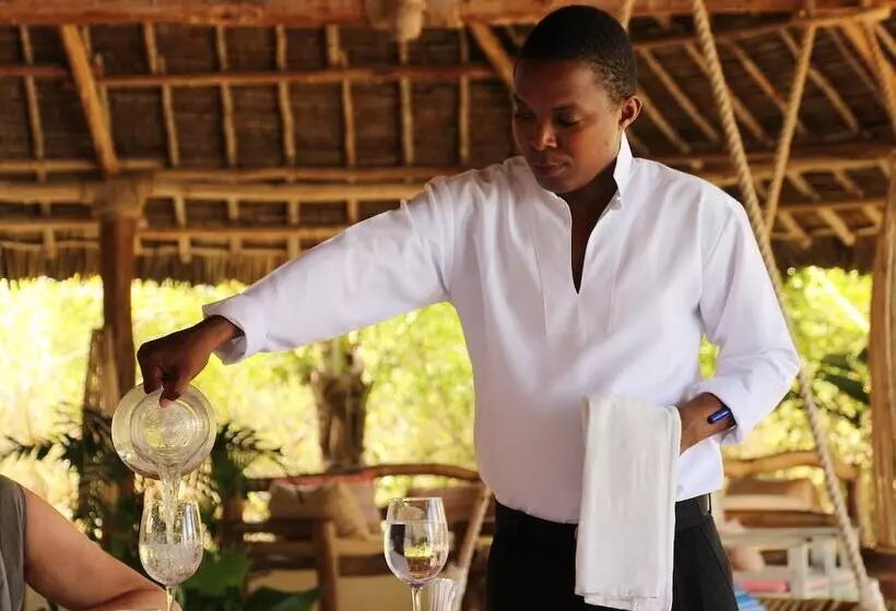 هتل The Charming Lonno Lodge Watamu