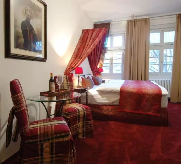 호텔 Zur Goldenen Krone