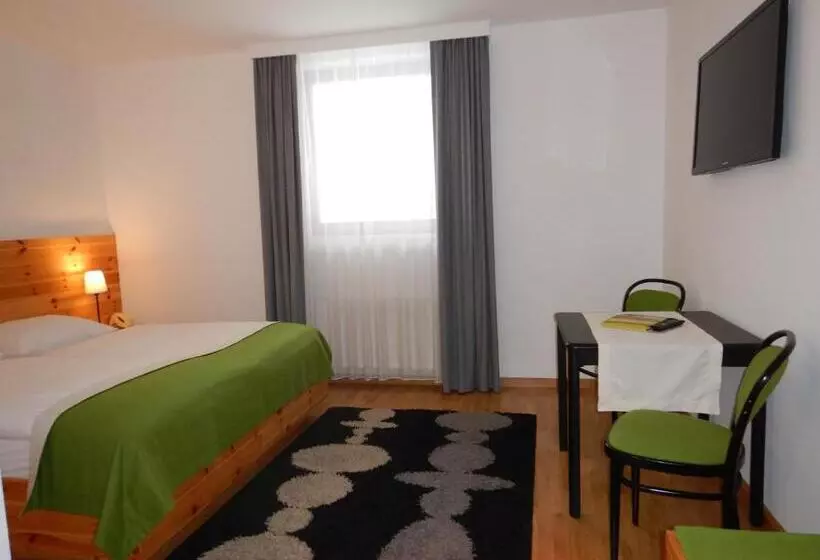 Landhaus Kügler Eppich, Kuep Kg