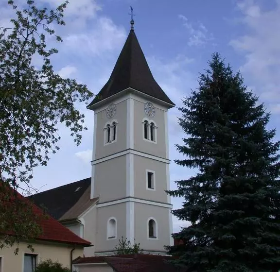 Landhaus Kügler Eppich, Kuep Kg