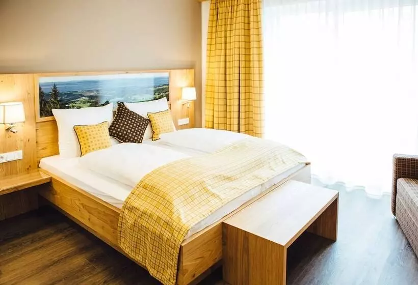 ペンション Der Dorfwirt