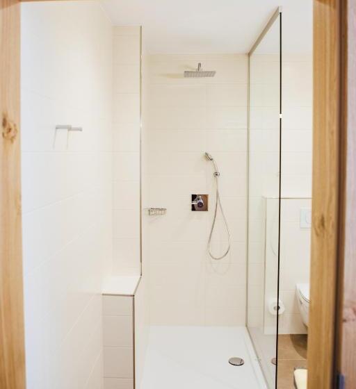 膳宿费 Der Dorfwirt