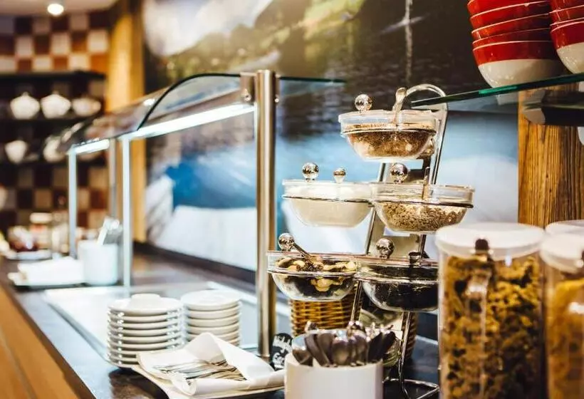 ペンション Der Dorfwirt