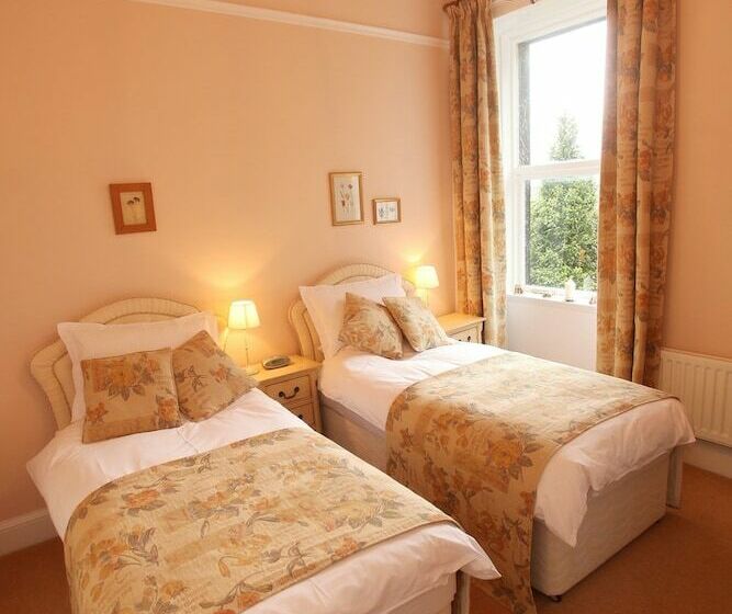 호텔 Cononley Hall Bed & Breakfast