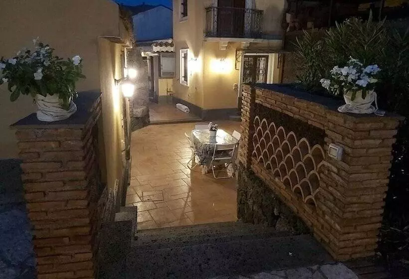 ホテル Furaha Villa Etna Trecastagni