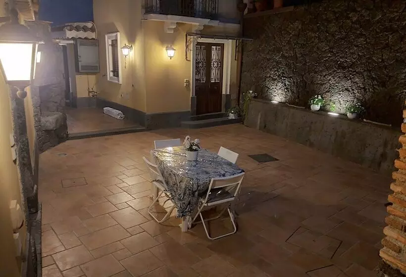 ホテル Furaha Villa Etna Trecastagni