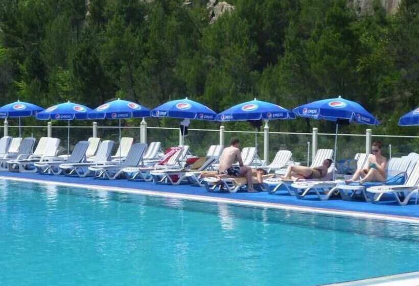 فندق Resort Teater Kame