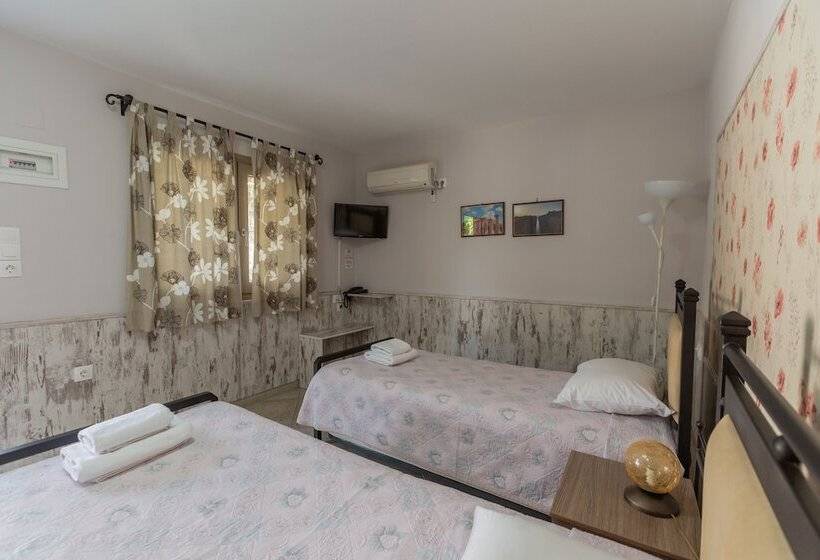 بنسيون Tassos Rooms