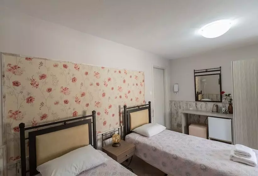 Majatalo Tassos Rooms