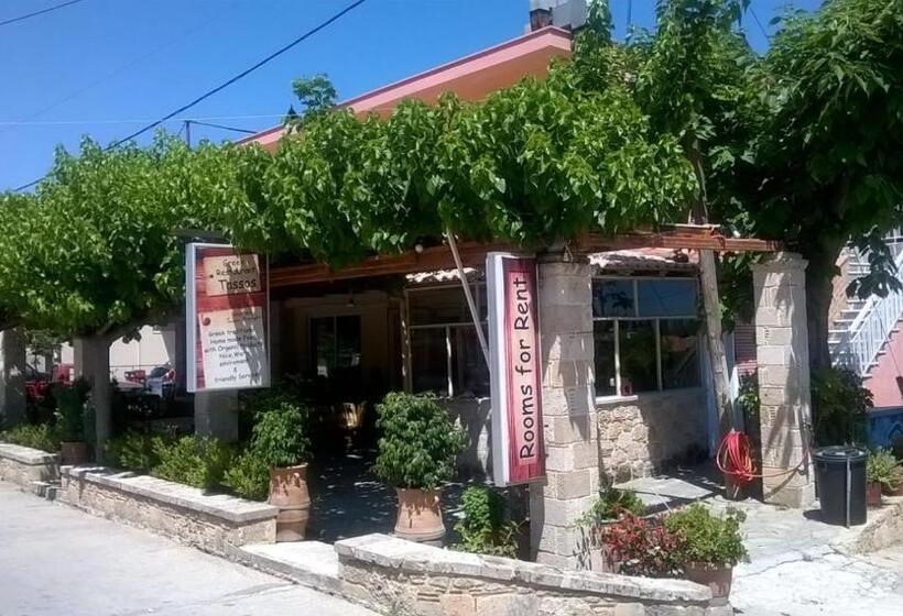 بنسيون Tassos Rooms