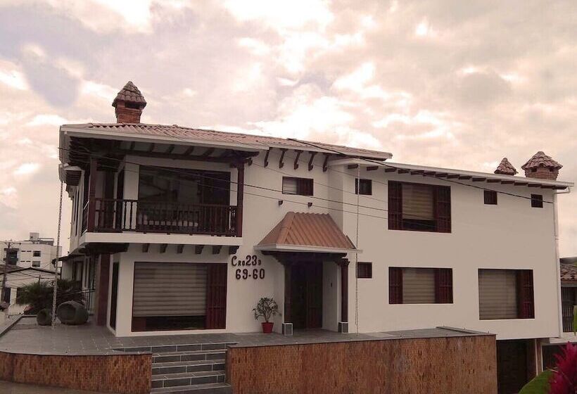 Общежитие Casa Madero