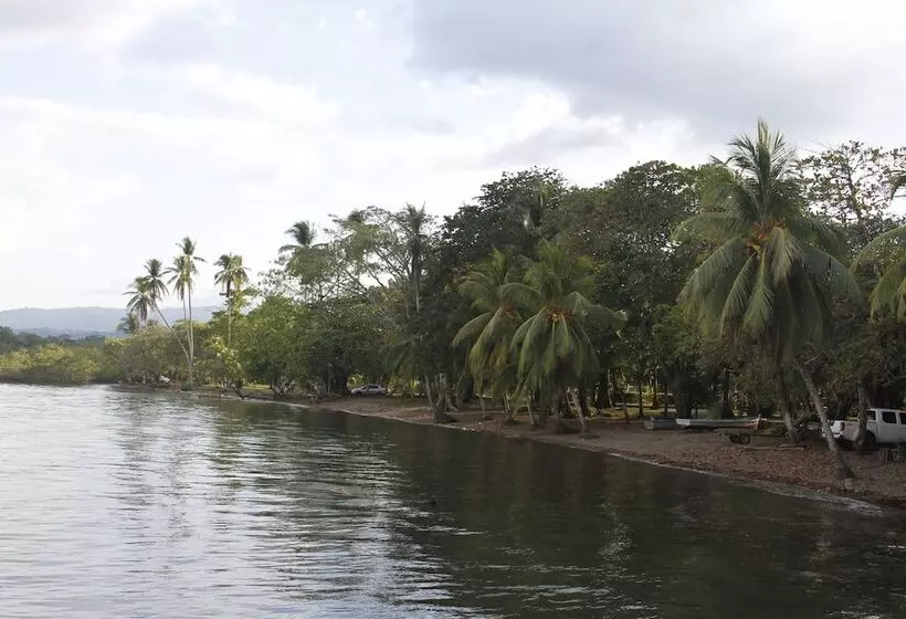 Aamiaismajoitus (B&B) Cabinas Manawada