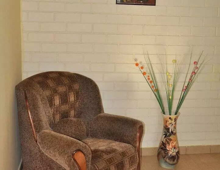 هتل 4 Rooms