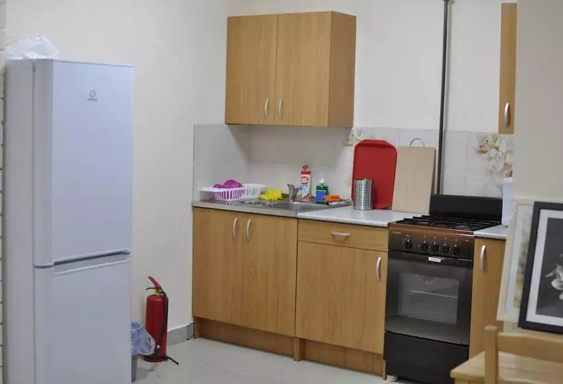 هتل 4 Rooms