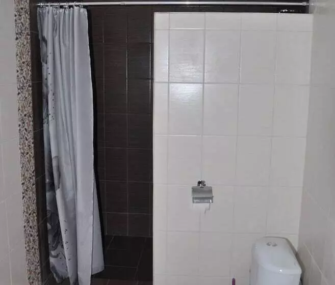 هتل 4 Rooms