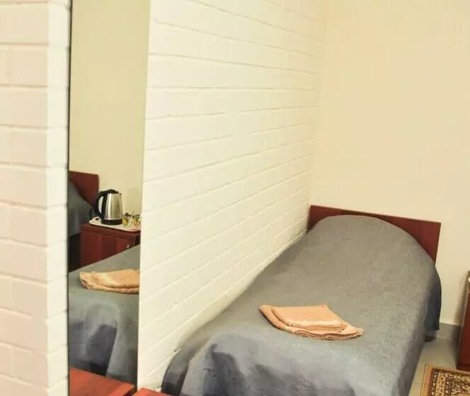 هتل 4 Rooms