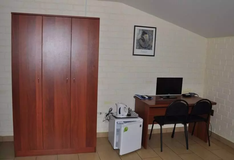 هتل 4 Rooms