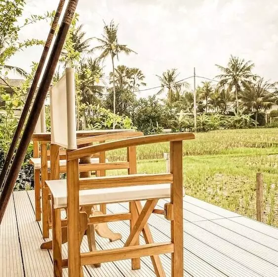 Hotelli Bali Beach Glamping