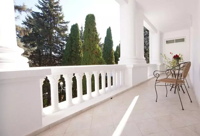 Hotelli Grand Kavkaz