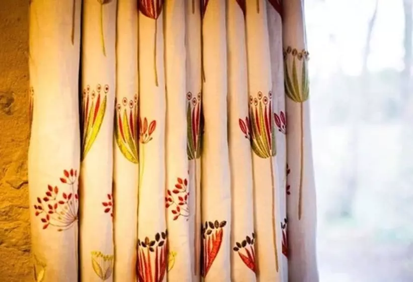 Hotelli Maison D Hôtes Les Herbes Folles