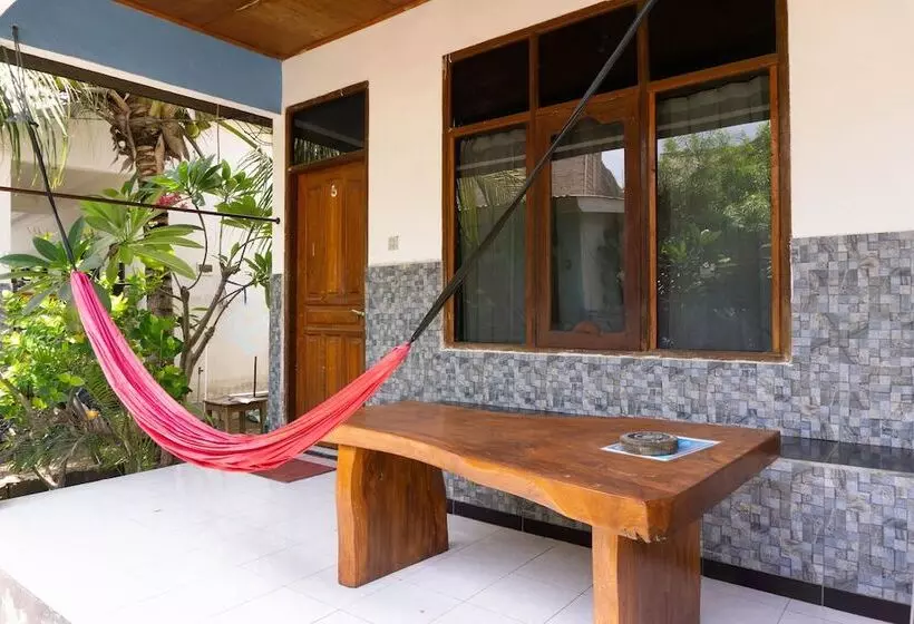 ホテル Reddoorz Near Gili Trawangan Port