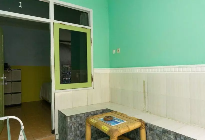 ホテル Reddoorz Near Gili Trawangan Port