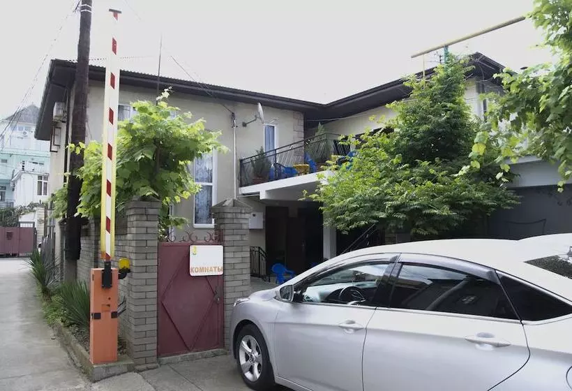 ペンション Dzhuv   House