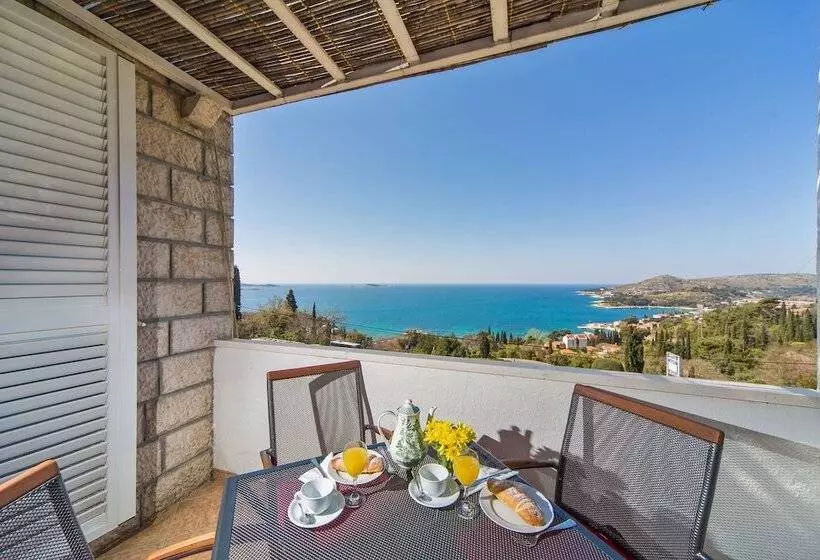 Majatalo Apartment Residence Narona