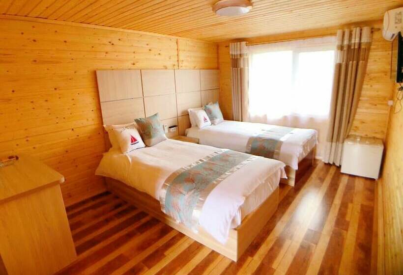 منتجع Alye Parusa