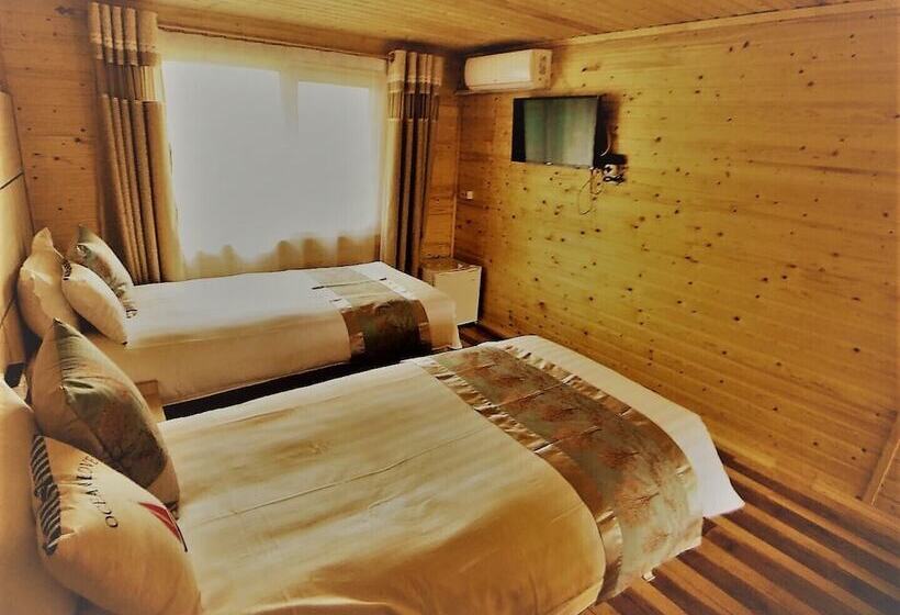 منتجع Alye Parusa