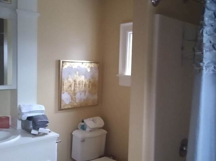 The Pillars In Natchez B&b