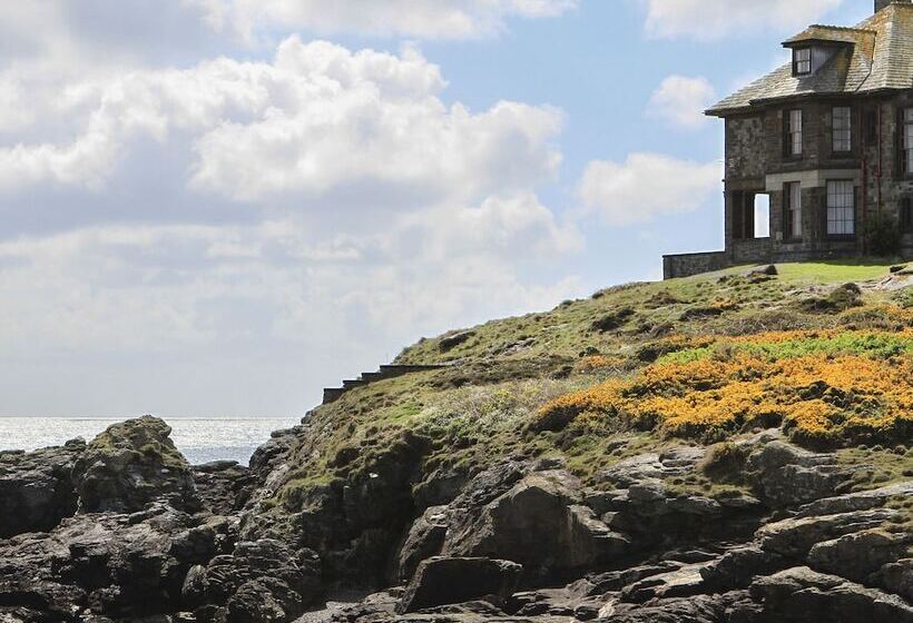 Angorfa   Trearddur Bay