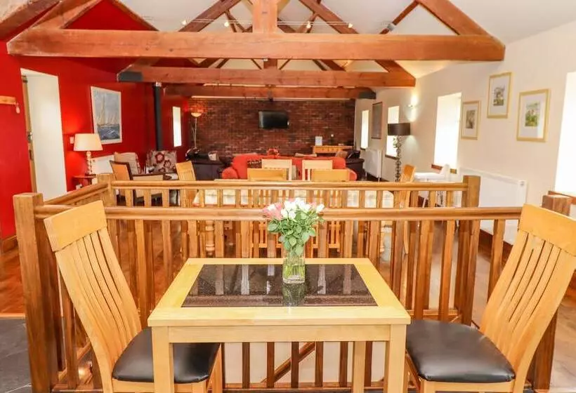 Cartwheels Cottage