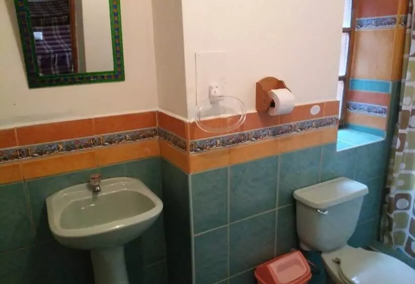 هتل Hospedaje Los Jardines