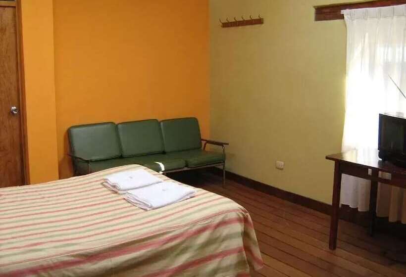 فندق Hospedaje Los Jardines