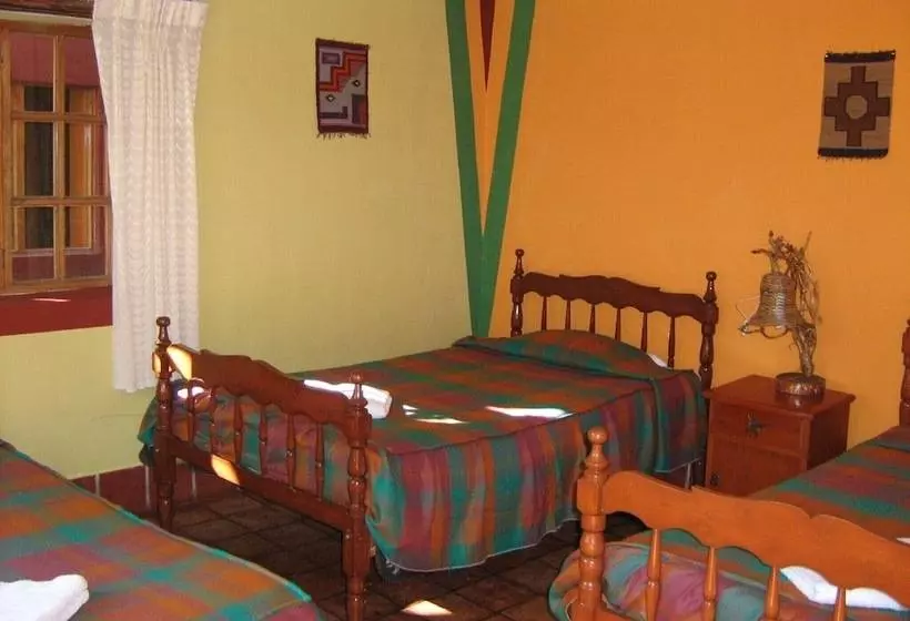 هتل Hospedaje Los Jardines