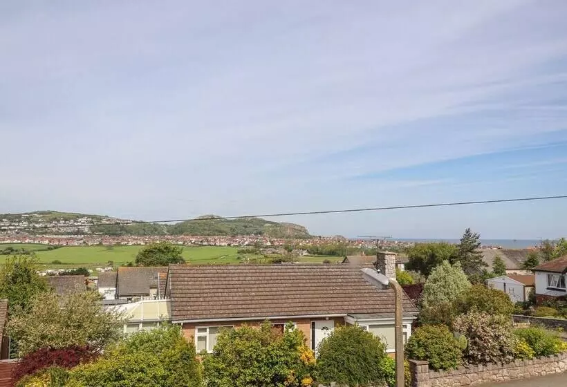 Penrhyn View
