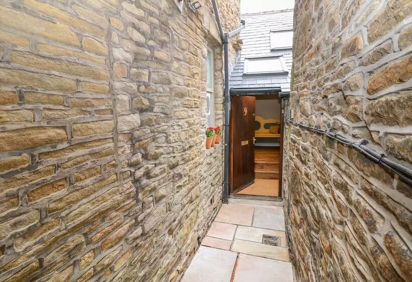 River Cottage Hayfield