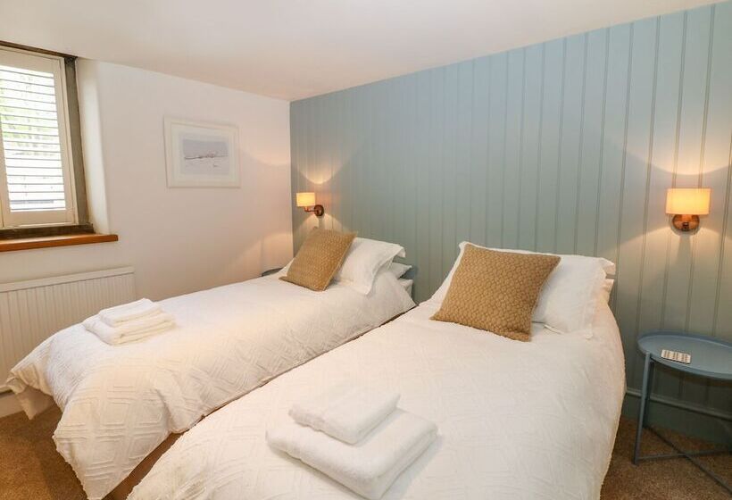 River Cottage Hayfield