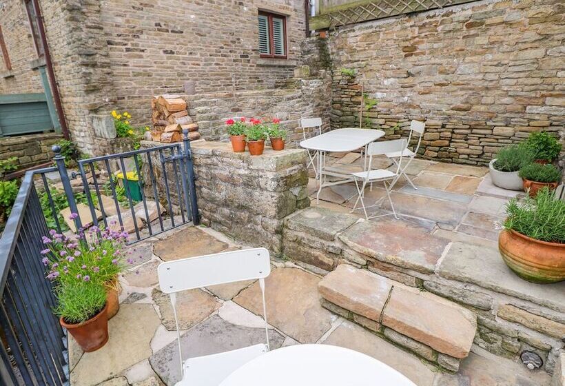 River Cottage Hayfield