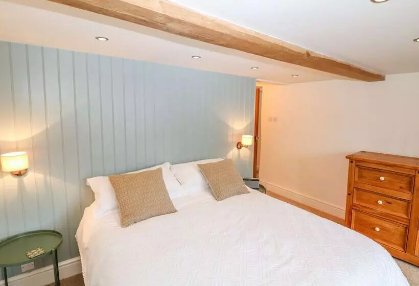 River Cottage Hayfield