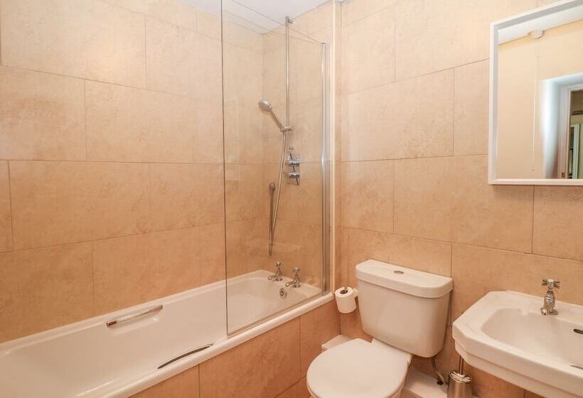 River Cottage Hayfield