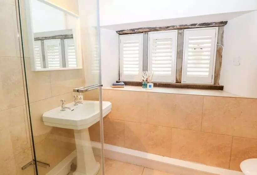 River Cottage Hayfield