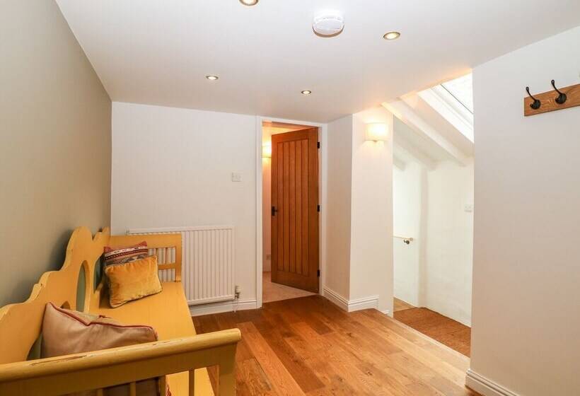 River Cottage Hayfield