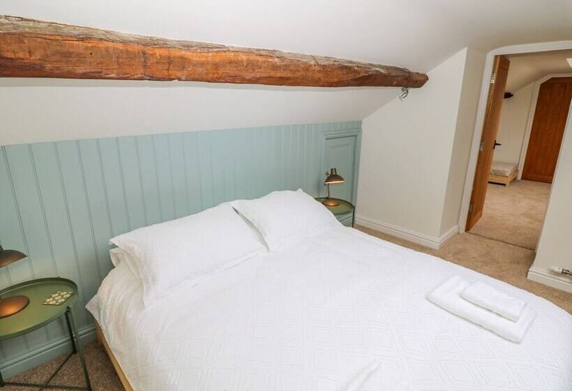 River Cottage Hayfield