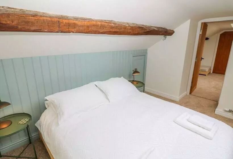 River Cottage Hayfield