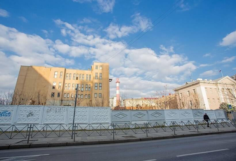 Shukhov Hostel