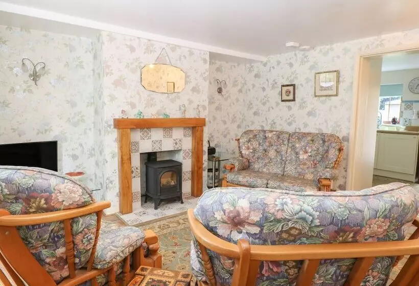 Willow Cottage