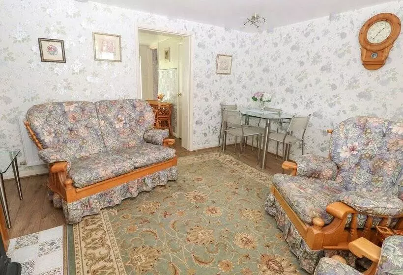 Willow Cottage