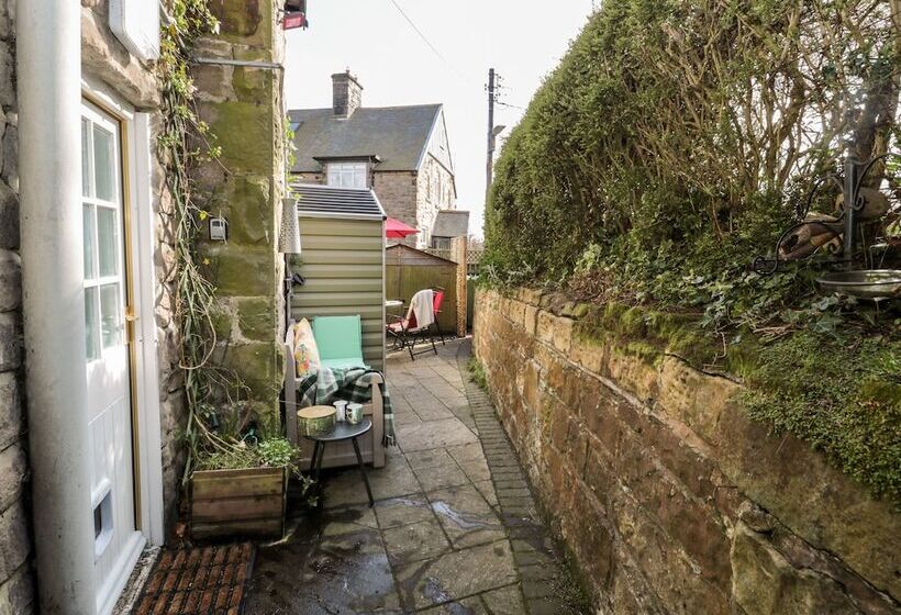 Wordsworth Cottage West